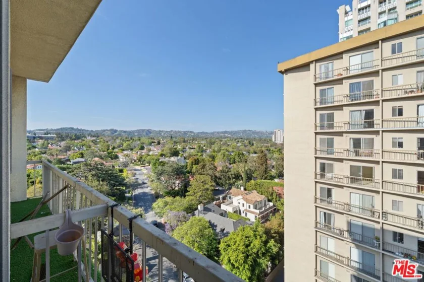 10751 Wilshire Boulevard #1206 photo 9