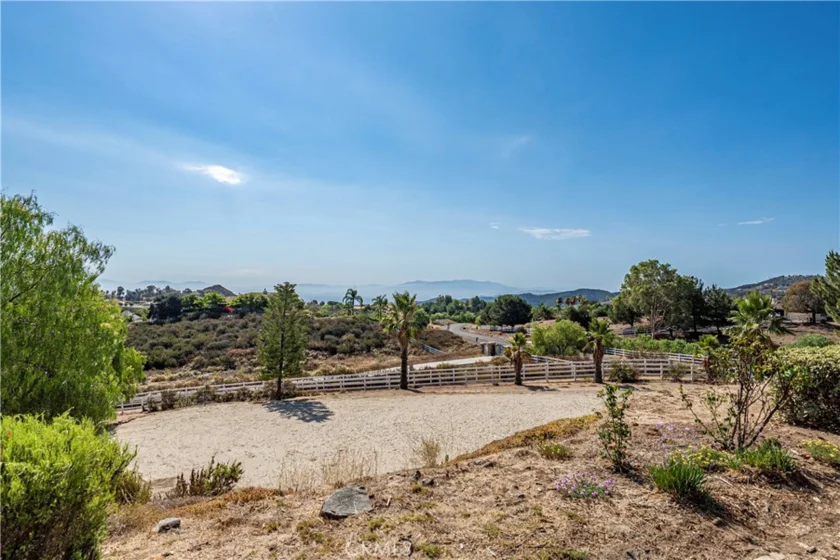 21100 Paseo Montana photo 64