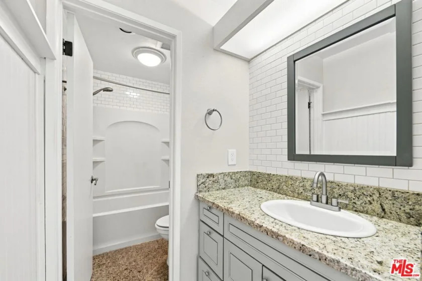 2940 N Verdugo Road #213 photo 12
