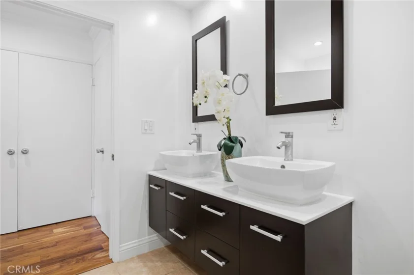 355 S Madison Avenue #224 photo 22