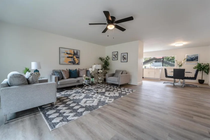 2517 Navarra Drive #1D photo 1