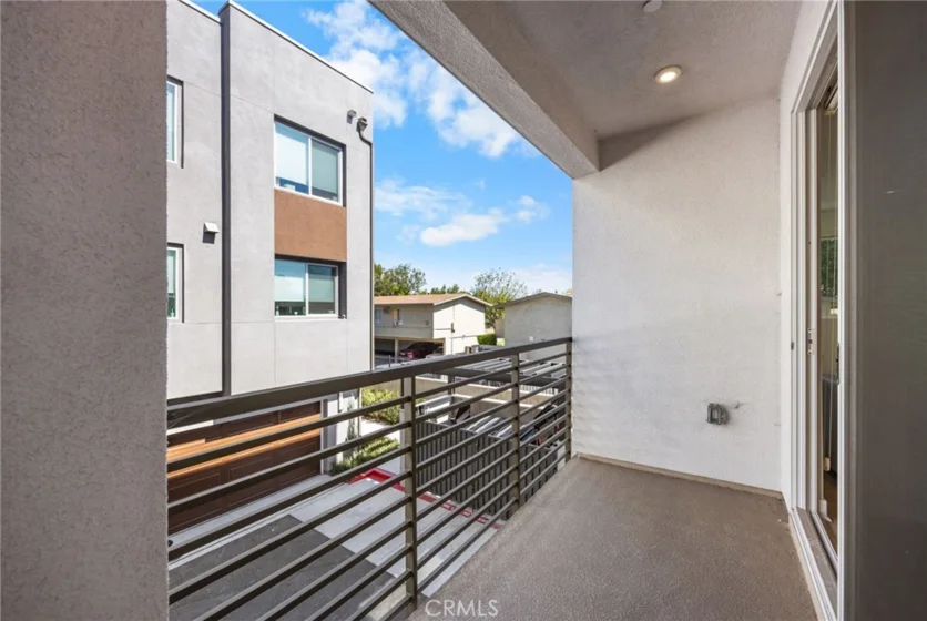 669 S Lyon Street photo 24