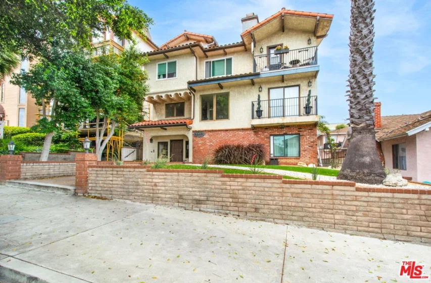1440 W 9th Street #2 photo 1