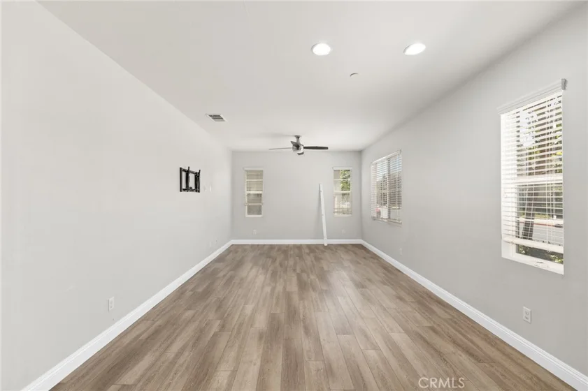 37330 Paseo Tulipa photo 6