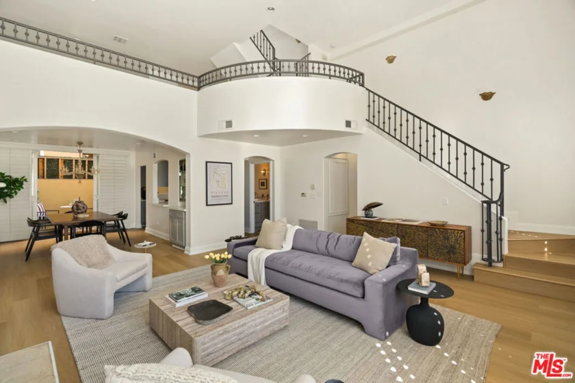 11982 Mayfield Avenue #D photo 1
