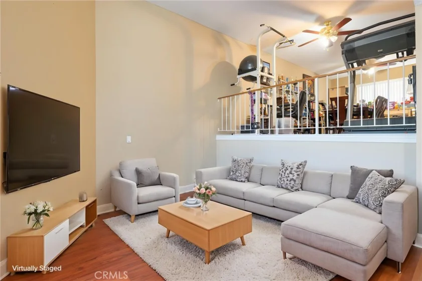 15106 Nordhoff photo 13