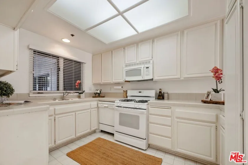 1133 9th Street #203 photo 17