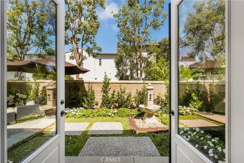 54 Great Lawn photo 22
