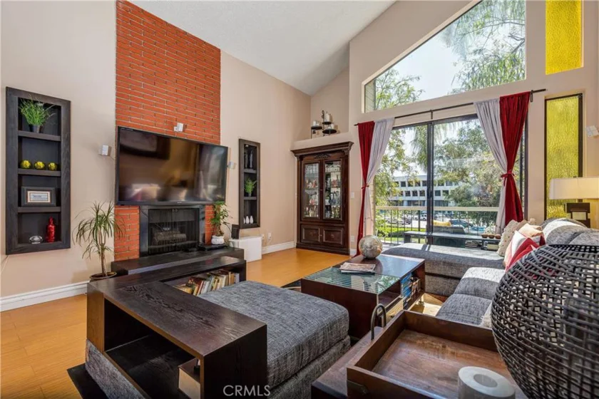 14159 Riverside Drive #201 photo 1