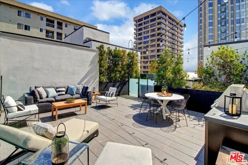 10777 Wilshire Boulevard #209 photo 26