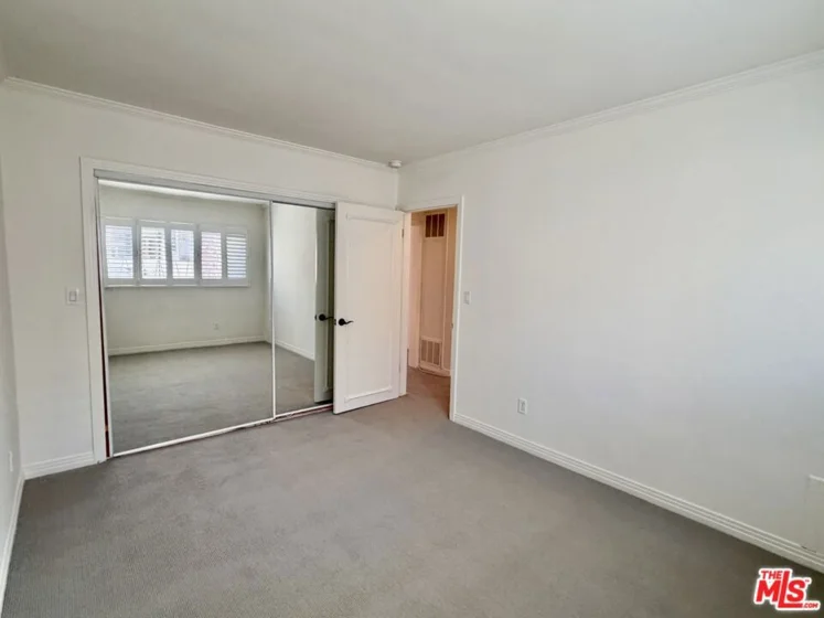 937 5th Street #8 photo 11
