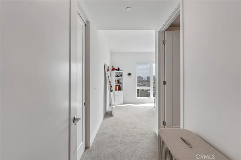 4600 Rivington photo 17