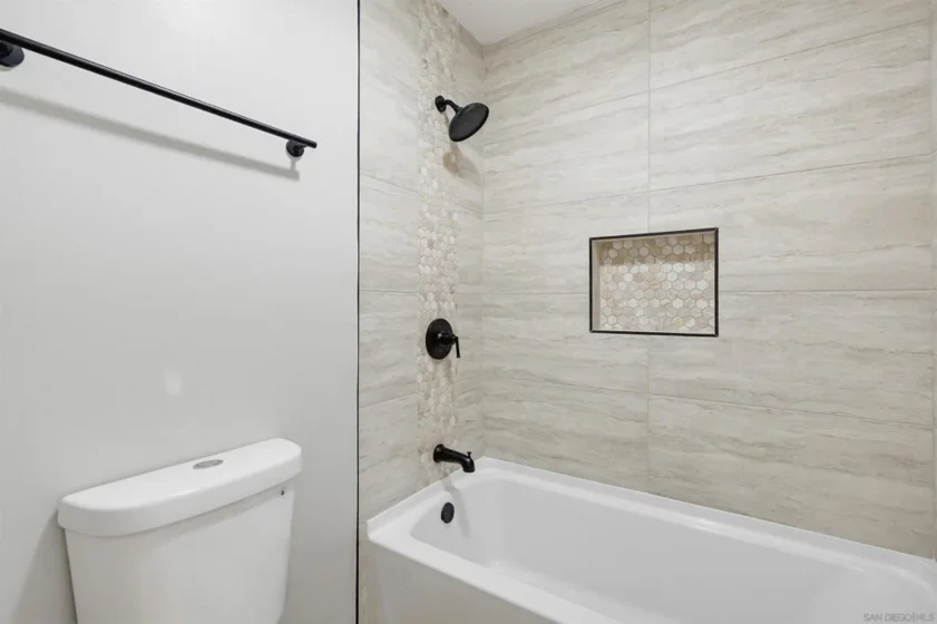 980 E Main #A photo 23