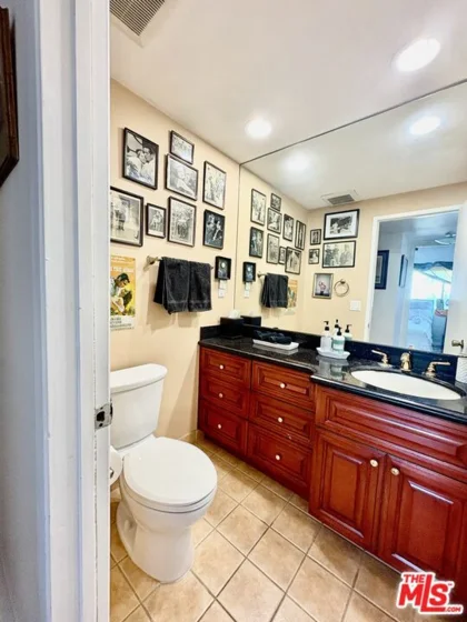 622 S Barrington Avenue #408 photo 10