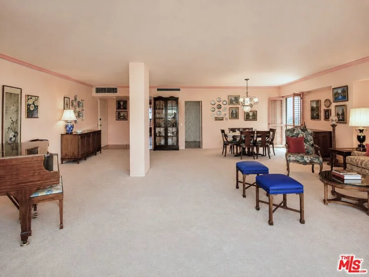 10450 Wilshire Boulevard #10J photo 7