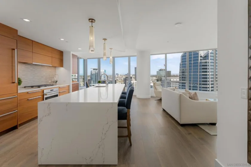 888 W E Street #3105 photo 1