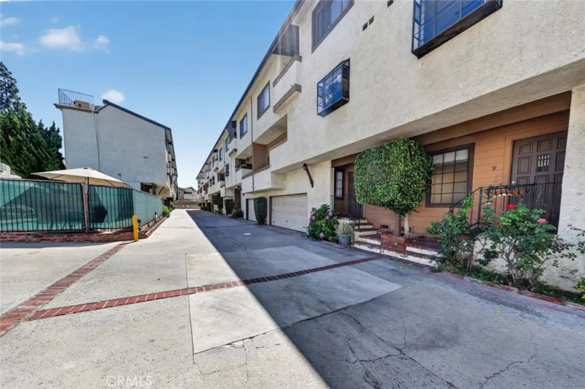 7650 Topanga Canyon Boulevard #9 photo 1