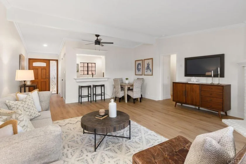 8870 Villa La Jolla #307 photo 1