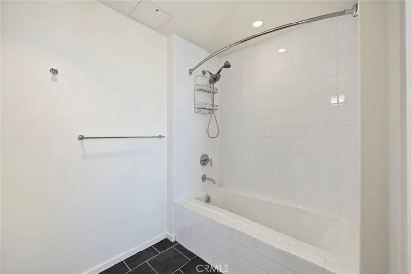 1155 S S Grand Avenue #1601 photo 21