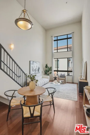 100 S Alameda Street #401 photo 26
