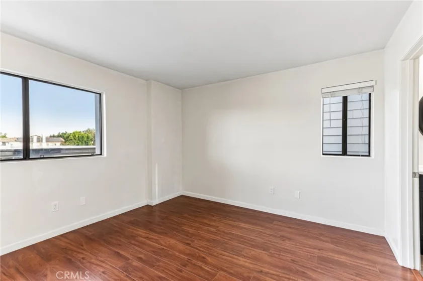 15113 Saticoy Street #25 photo 13