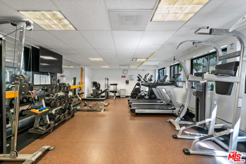 140 Ocean Park Boulevard #425 photo 43