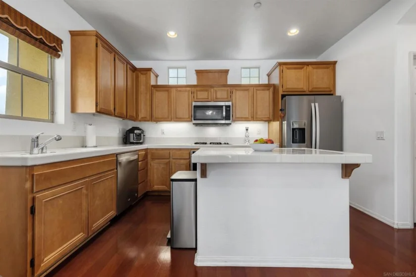 2674 Escala Circle photo 11