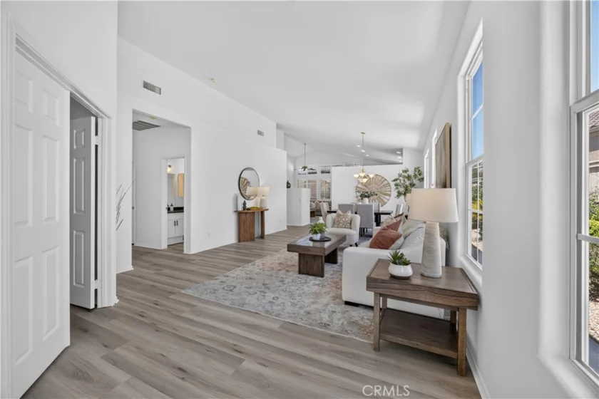 40221 Colony photo 39