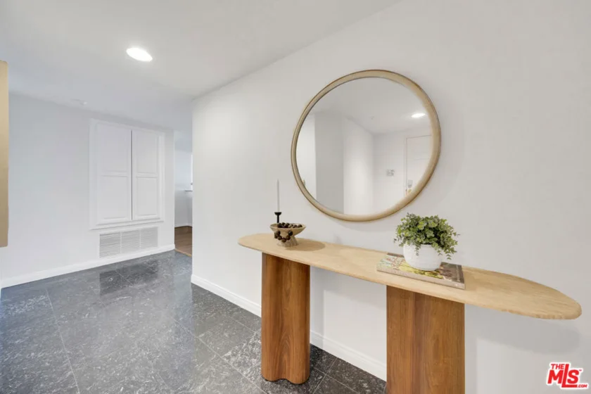 1872 Midvale Avenue #205 photo 3
