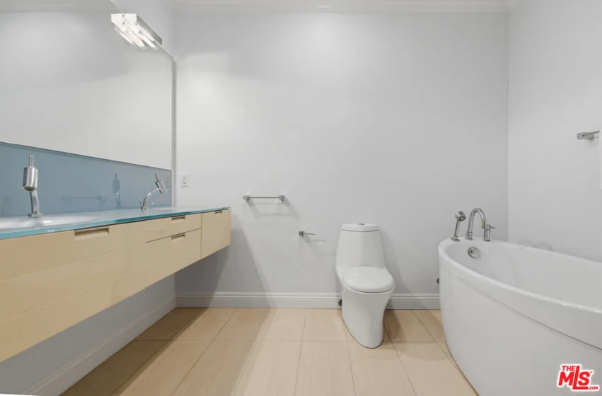 8121 Norton Avenue #201 photo 51