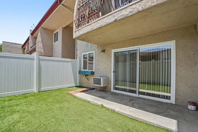 930 Peach Avenue #11 photo 9