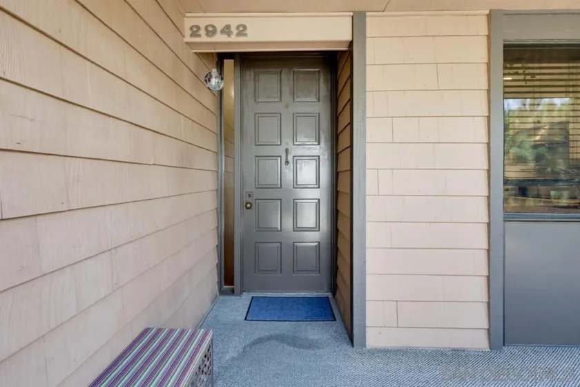 2942 Lawrence Street photo 13