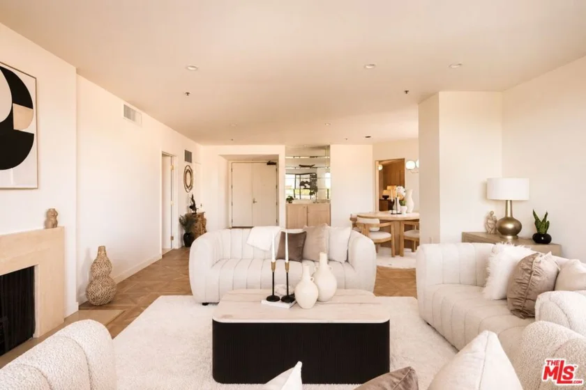 10560 Wilshire Boulevard #404 photo 8