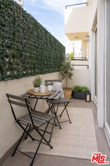 12011 Goshen Avenue #305 photo 3