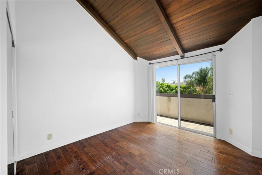20253 Keswick Street #331 photo 16