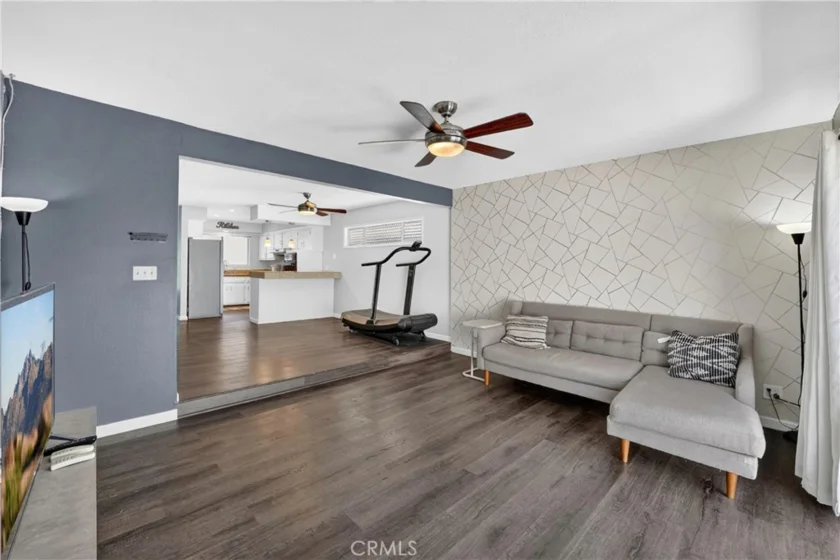 1921 N Sherry #89 photo 3