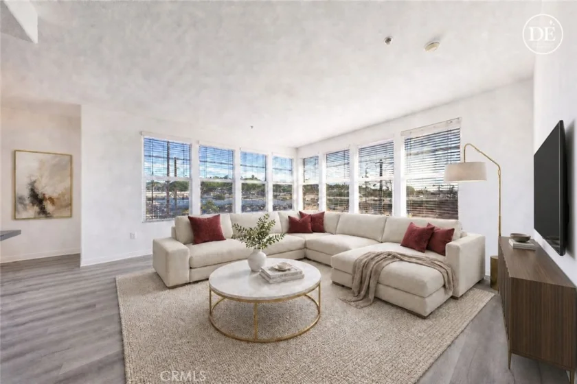 360 W Avenue 26 #419 photo 2