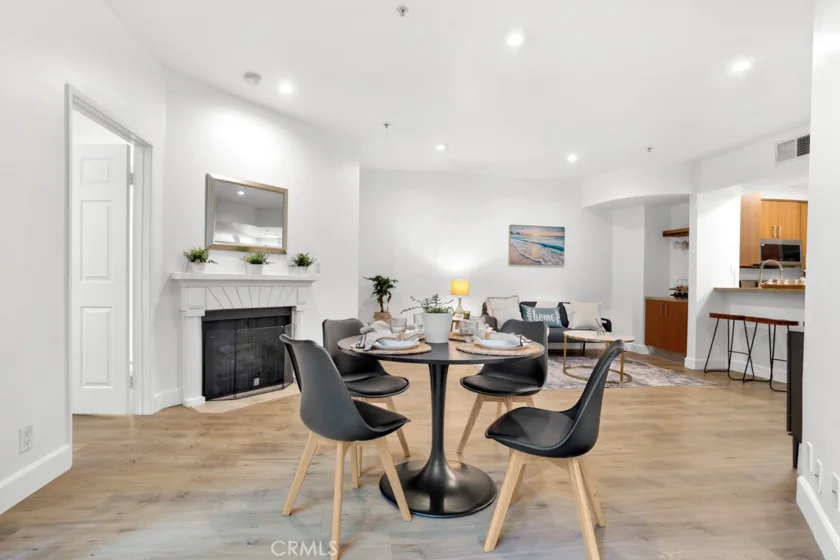 620 S Gramercy #338 photo 23