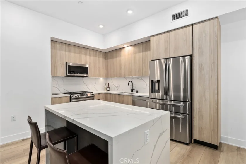 178 S Euclid Avenue #106 photo 3