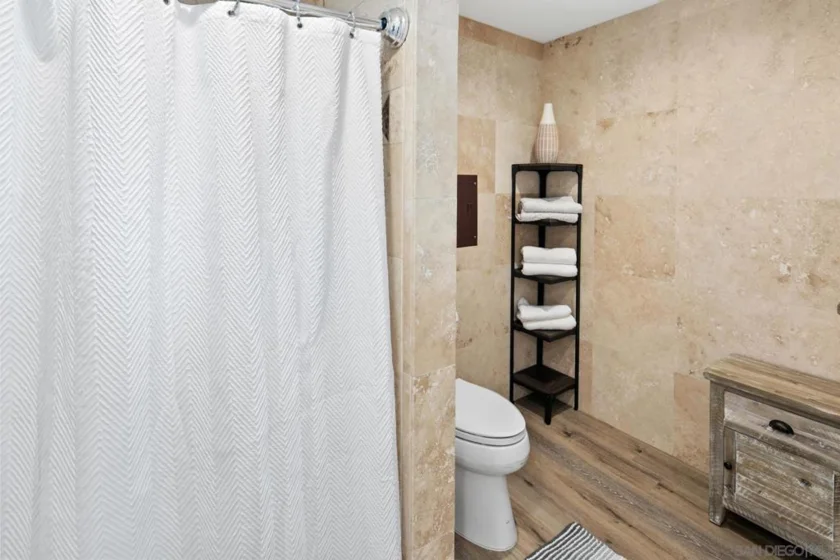 87 Kingston Court photo 19