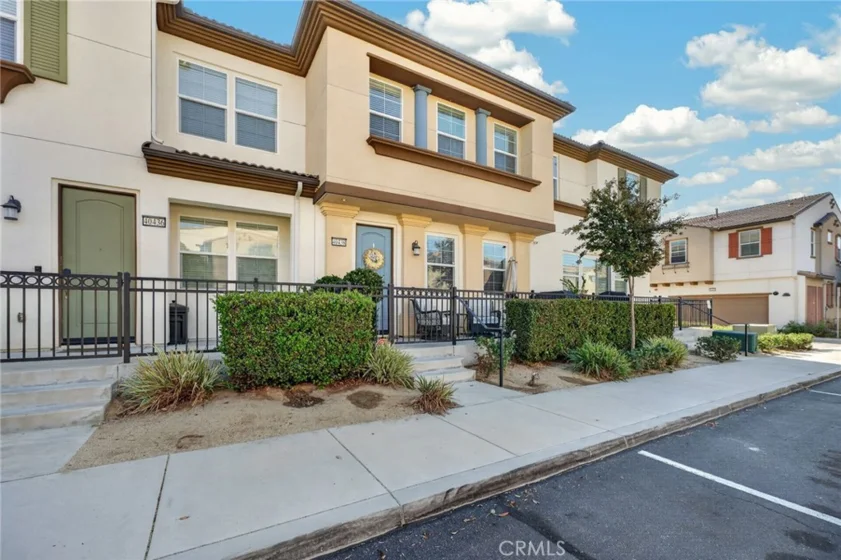 40438 Calle Real photo 1