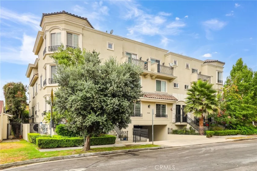 3501 Tilden Avenue #8 photo 1