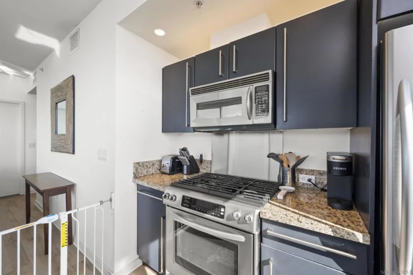 321 10th Avenue #2208 photo 12