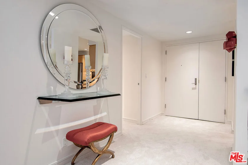 10445 Wilshire Boulevard #502 photo 8