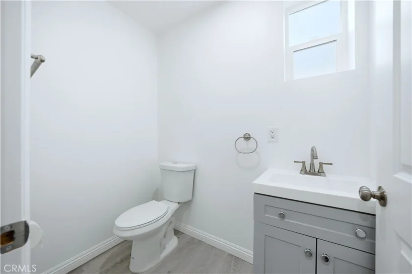 6919 S Menlo photo 7