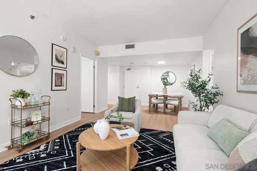 425 W Beech Street #408 photo 6