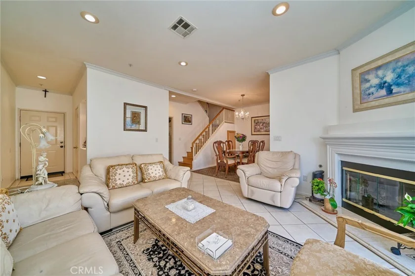 9008 Primavera Lane photo 4