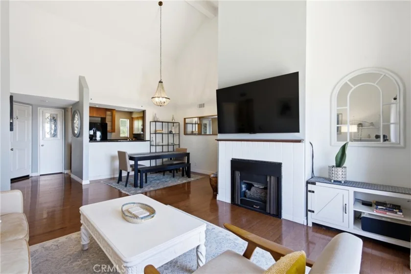 384 Redondo #401 photo 35