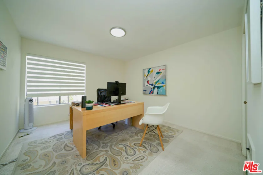 320 S Ardmore Avenue #323 photo 21