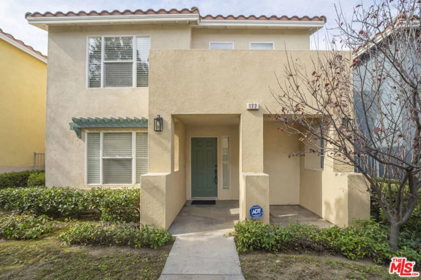 122 Rivera Court photo 1